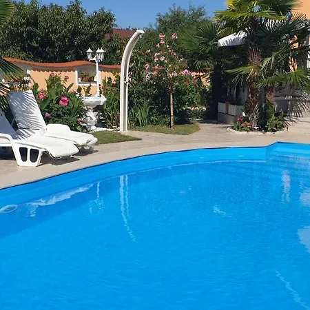 Сasa de vacaciones Paradise-garden-zamardi *