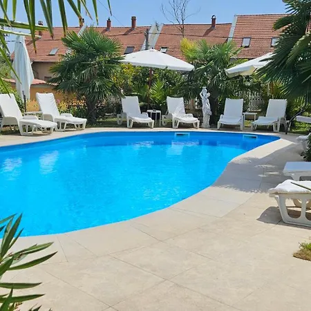 Сasa de vacaciones Paradise-garden-zamardi *