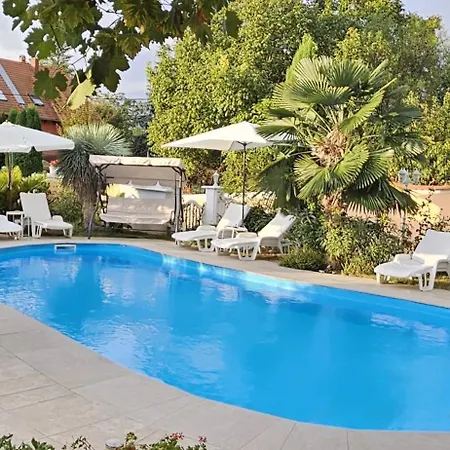 Paradise-garden-zamardi