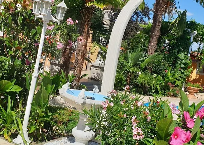 Semesterbostad Paradise-garden-zamardi Zamárdi